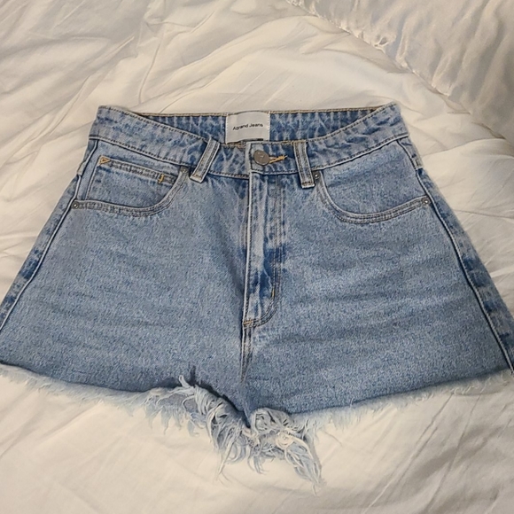 A Brand Denim Shorts - Picture 2 of 4